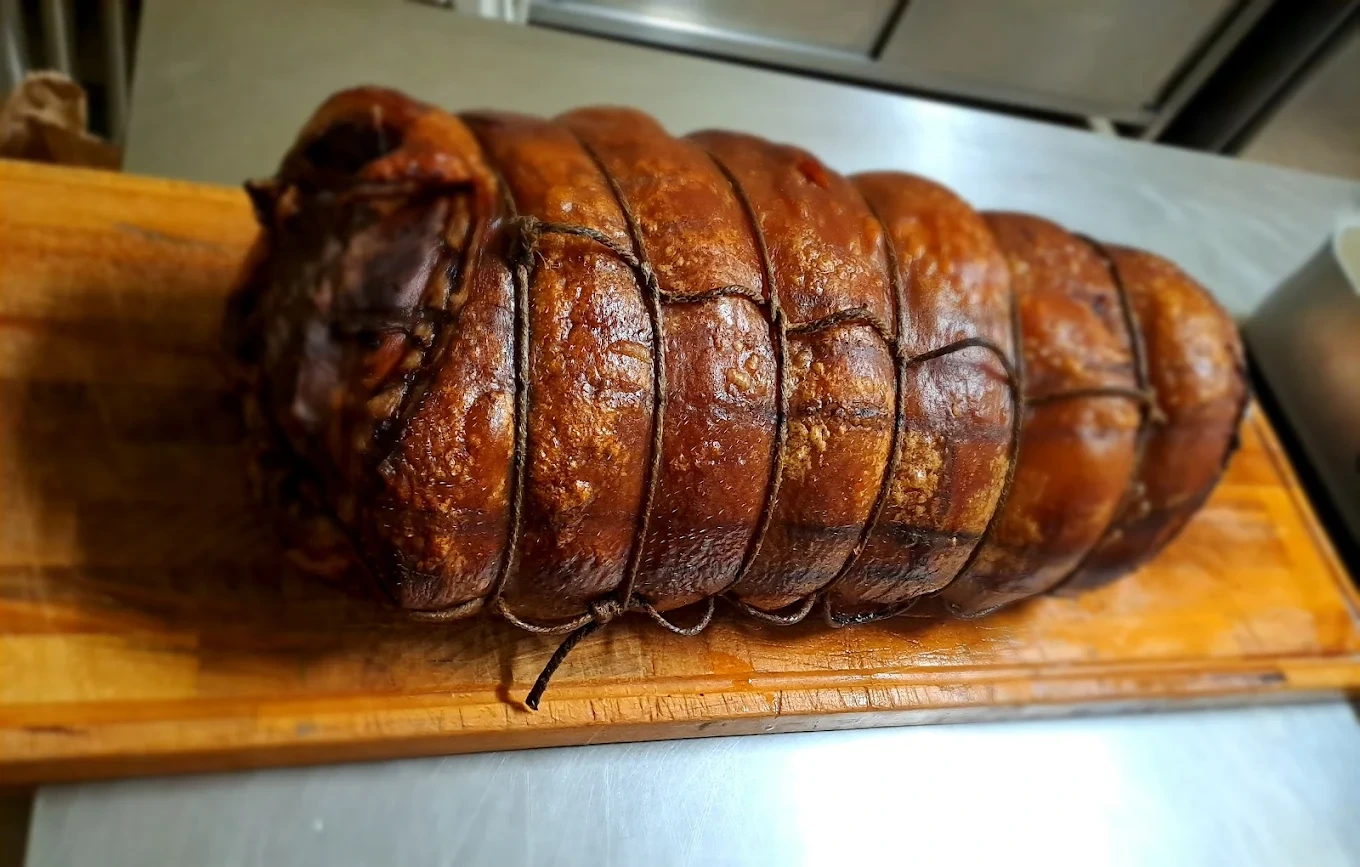 Porchetta servita da Il Nemico